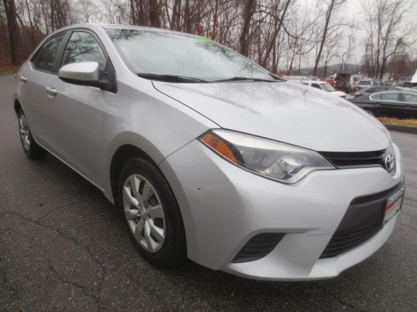 2014 Silver /Gray Toyota Corolla (2T1BURHE8EC) with an 1.8L 4cyl engine, Automatic transmission, located at 270 US Route 6, Mahopac, NY, 10541, (845) 621-0895, 41.349022, -73.755280 - Photo#1